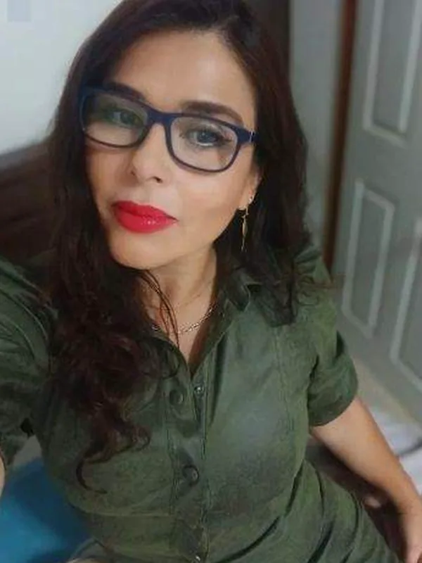 Christelle, 47 ans, rencontre échangiste à Aix-en-Provence