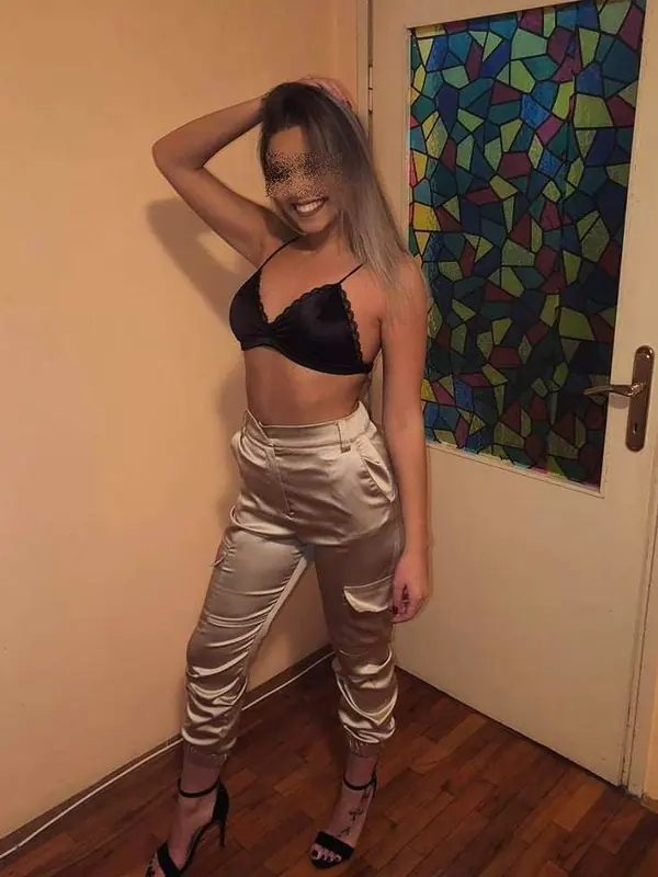 Morgane, 34 ans, rencontre échangiste à Nancy