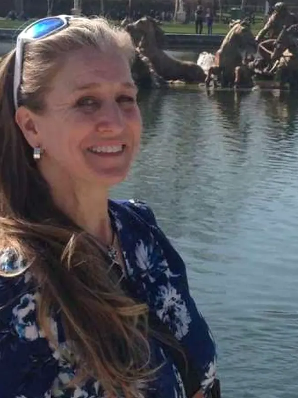 Noëlle, 54 ans, rencontre échangiste à Paris