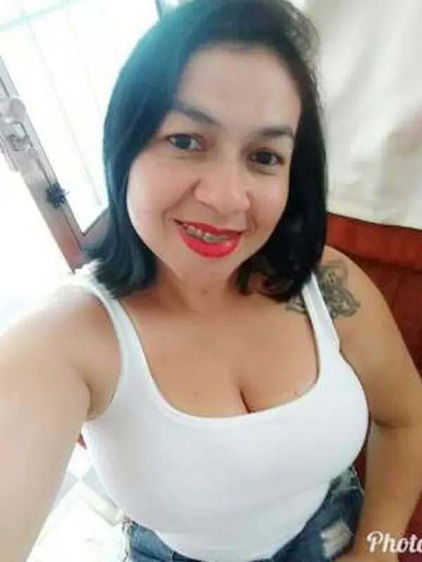 Delphine, 46 ans, rencontre échangiste à Tours