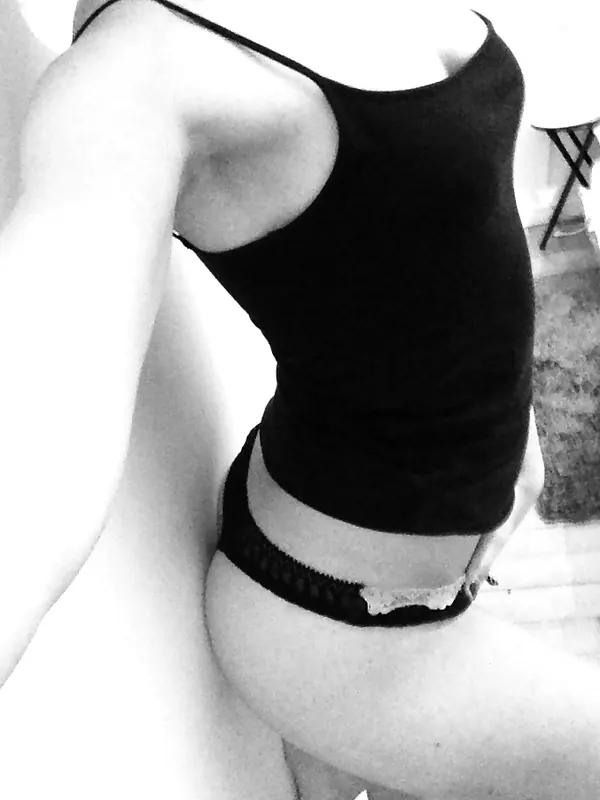 Inès, 29 ans, rencontre échangiste à Tours